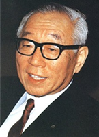 山村雄一